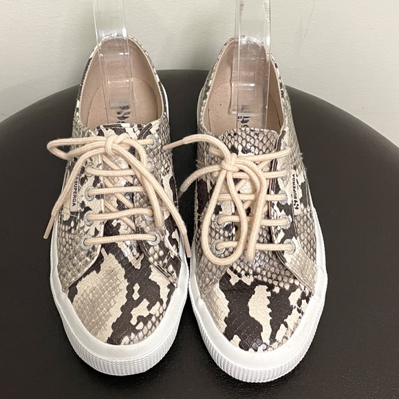 Superga Ivory Taupe Gray White Snakeskin Print Lace Up Sneakers 6 Faux Leather - Picture 5 of 12